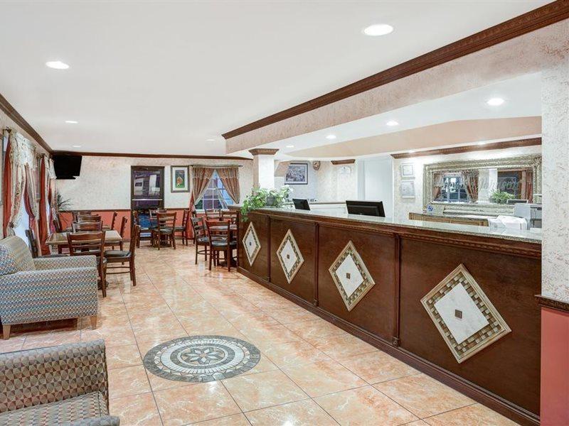 Howard Johnson By Wyndham Ft. Myers Fl Fort Myers Eksteriør billede