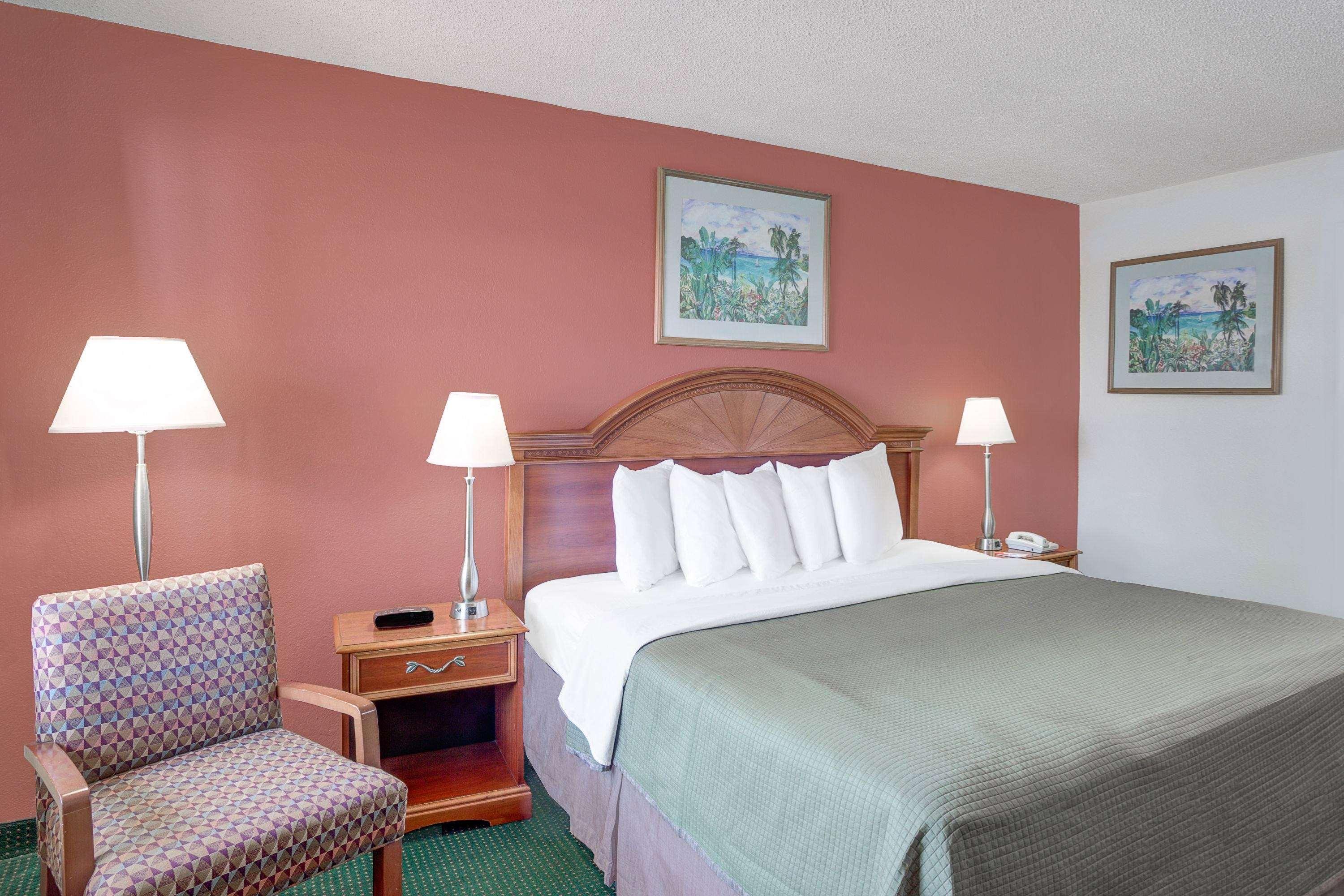 Howard Johnson By Wyndham Ft. Myers Fl Fort Myers Eksteriør billede