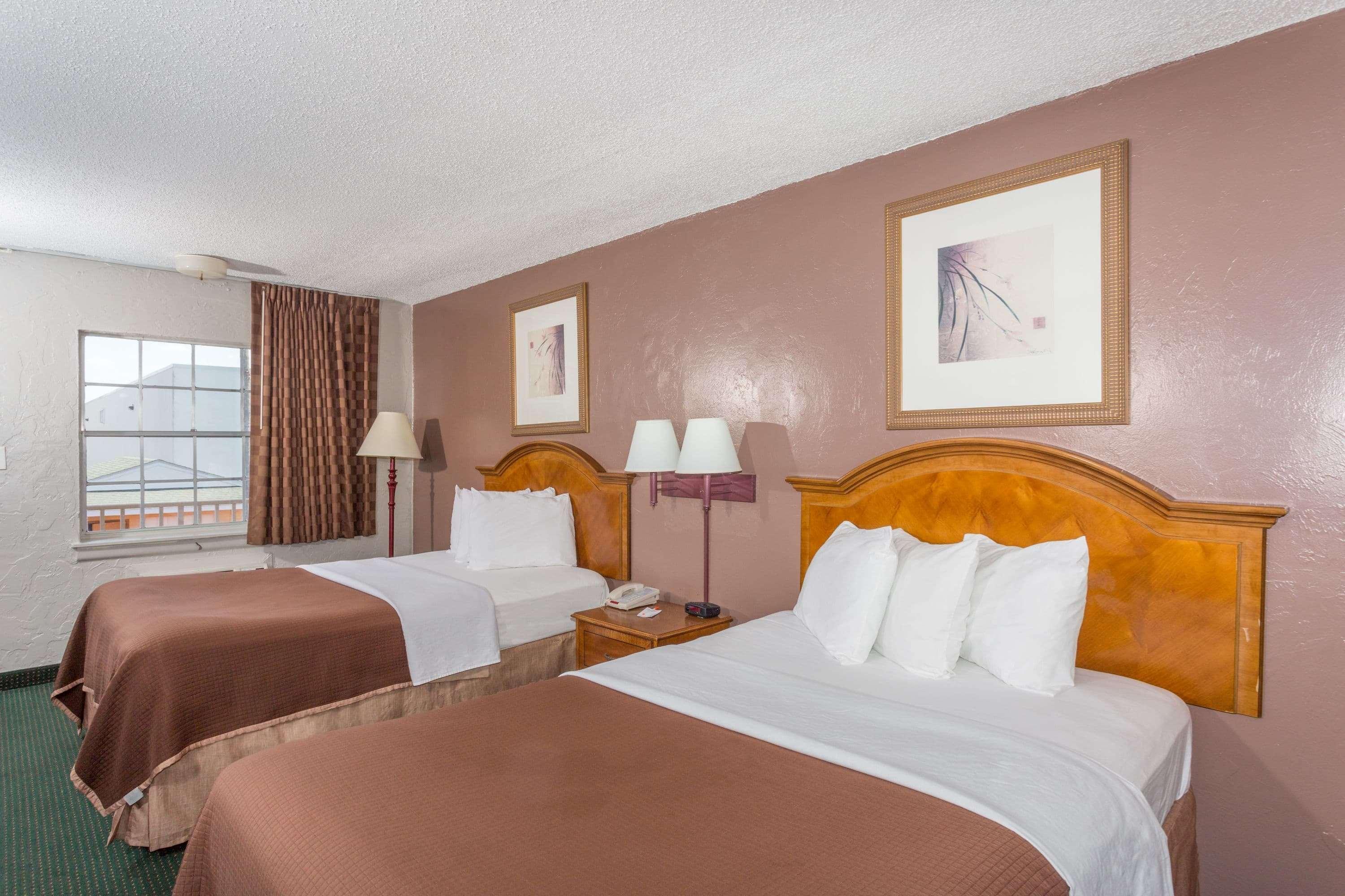 Howard Johnson By Wyndham Ft. Myers Fl Fort Myers Eksteriør billede