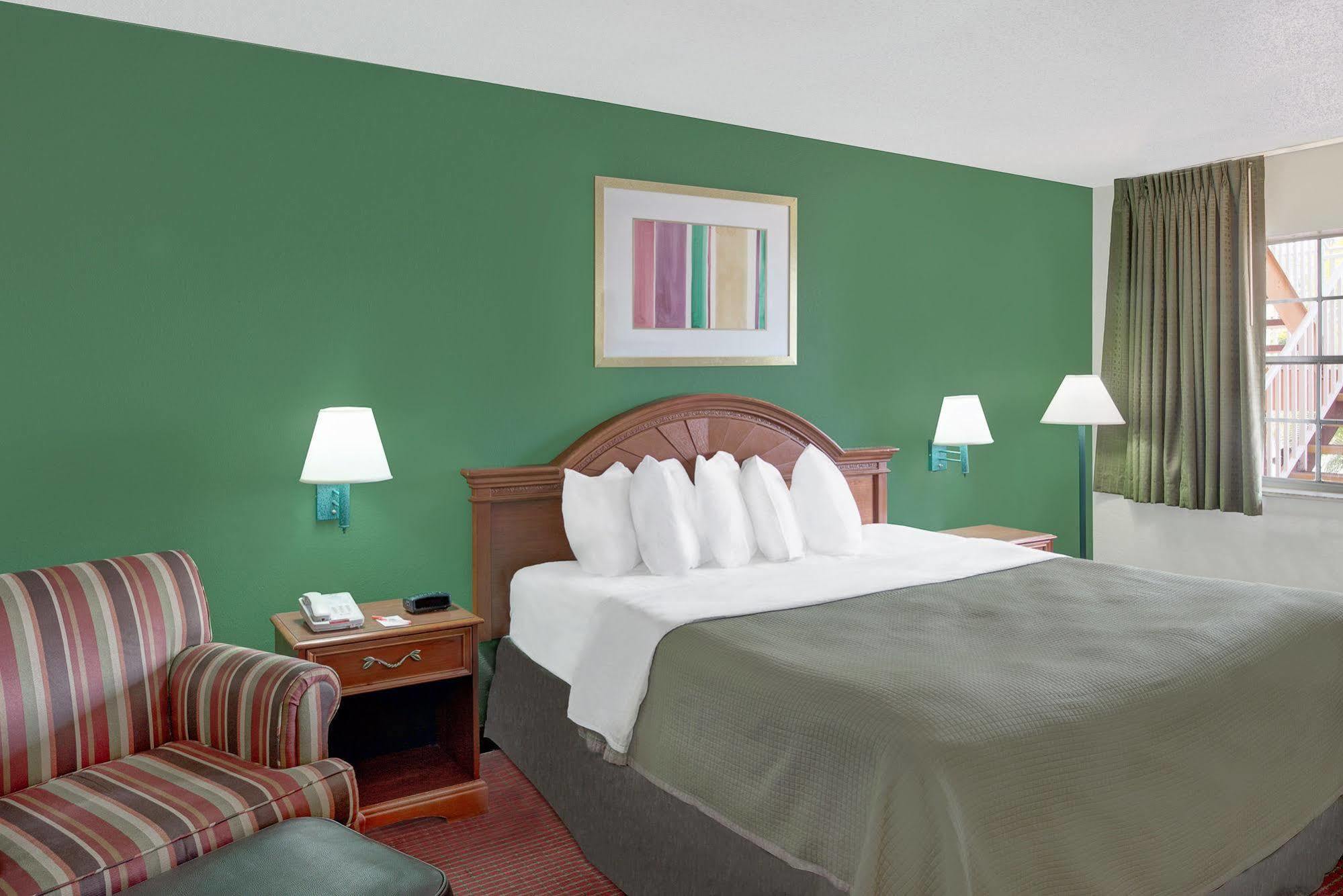 Howard Johnson By Wyndham Ft. Myers Fl Fort Myers Eksteriør billede